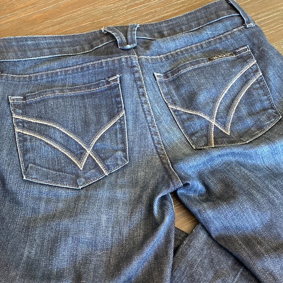 William Rast blue jeans founded in the USA. Size 24 long. - Picture 9 of 12